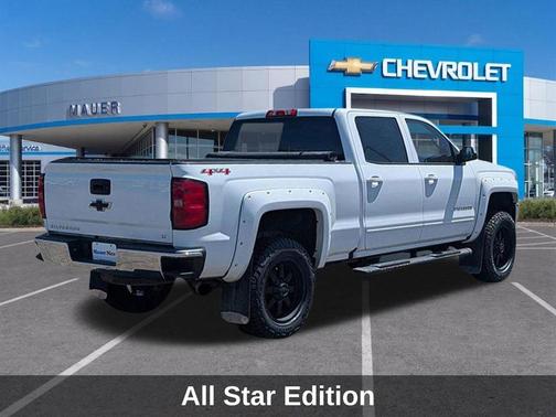 Summit White 2017 Chevrolet Silverado 1500 LT