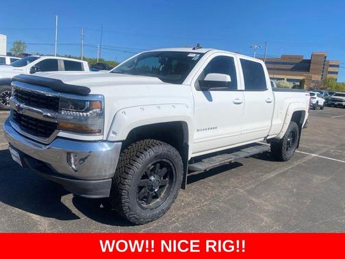 Summit White 2017 Chevrolet Silverado 1500 LT