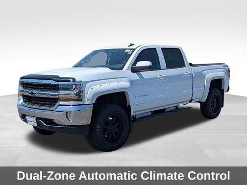 Summit White 2017 Chevrolet Silverado 1500 LT