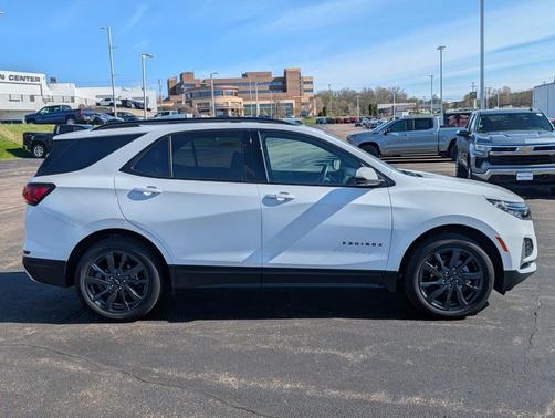 Summit White 2023 Chevrolet Equinox RS