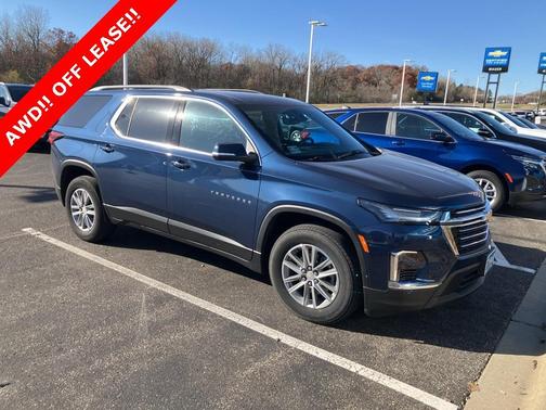 2023 Chevrolet Traverse LT Cloth