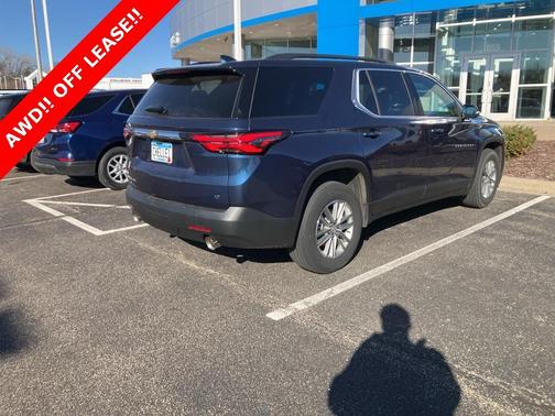 2023 Chevrolet Traverse LT Cloth