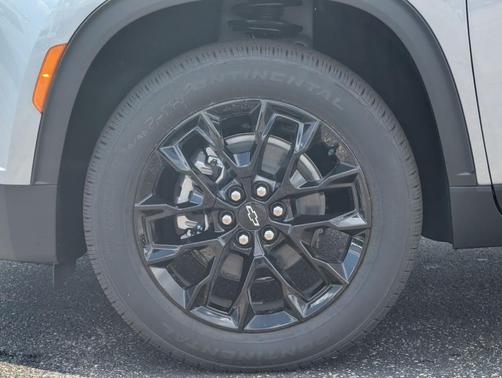 Gray 2026 Chevrolet Traverse LT