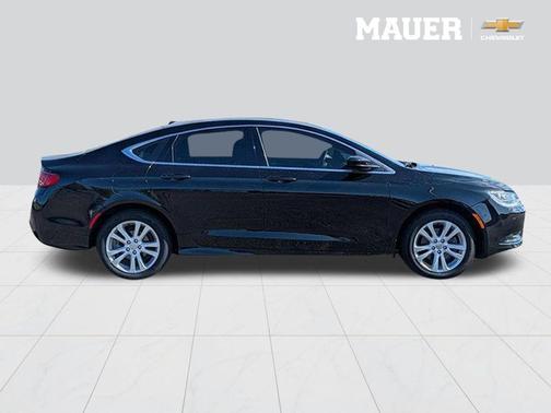 Black Clearcoat 2017 Chrysler 200 Limited
