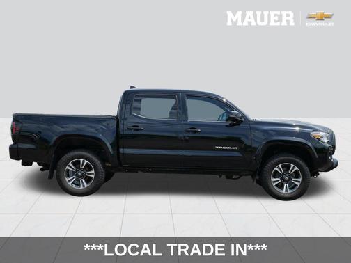 Midnight Black Metallic 2019 Toyota Tacoma TRD Sport