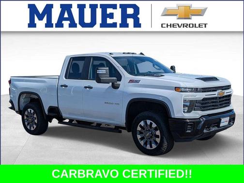 Summit White 2024 Chevrolet Silverado 2500 Custom