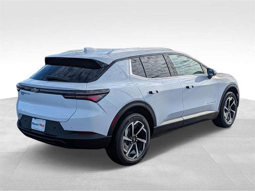 2026 Chevrolet Equinox EV LT 2