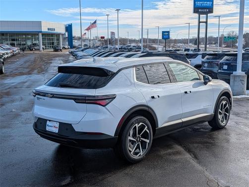 2026 Chevrolet Equinox EV LT 2