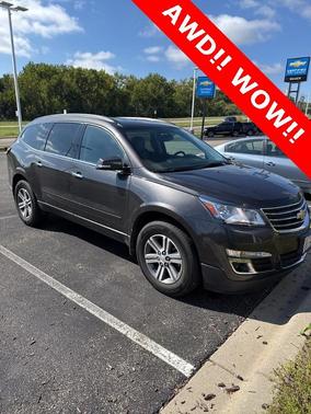 2017 Chevrolet Traverse 2LT