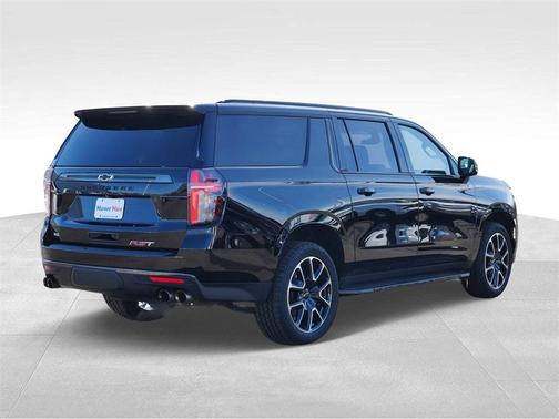 2022 Chevrolet Suburban RST