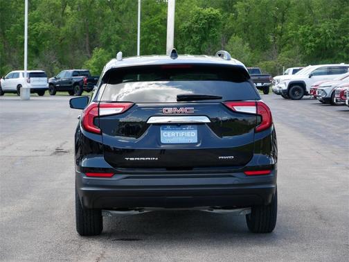 2022 GMC Terrain SLE