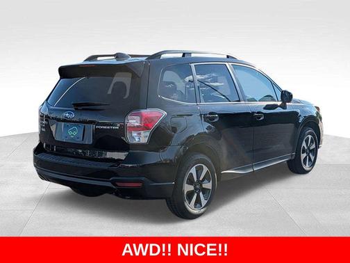 Crystal Black Silica 2018 Subaru Forester 2.5i Premium