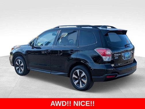 Crystal Black Silica 2018 Subaru Forester 2.5i Premium