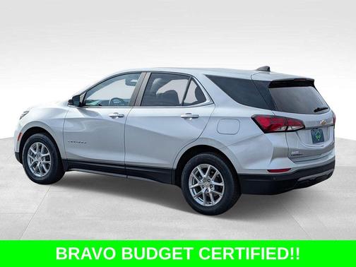 Silver Ice Metallic 2022 Chevrolet Equinox 1LT