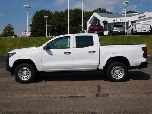 2023 Chevrolet Colorado WT