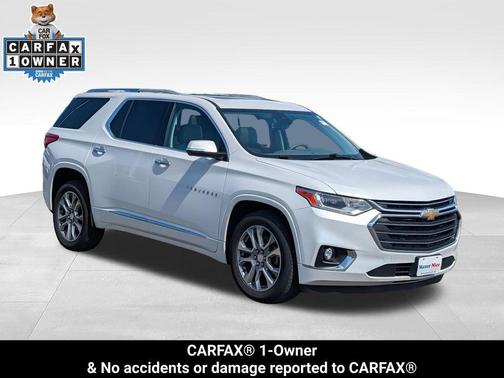 Iridescent Pearl Tricoat 2018 Chevrolet Traverse Premier