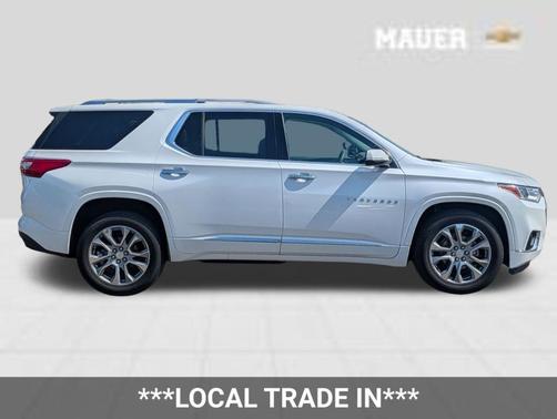 Iridescent Pearl Tricoat 2018 Chevrolet Traverse Premier