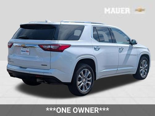 Iridescent Pearl Tricoat 2018 Chevrolet Traverse Premier