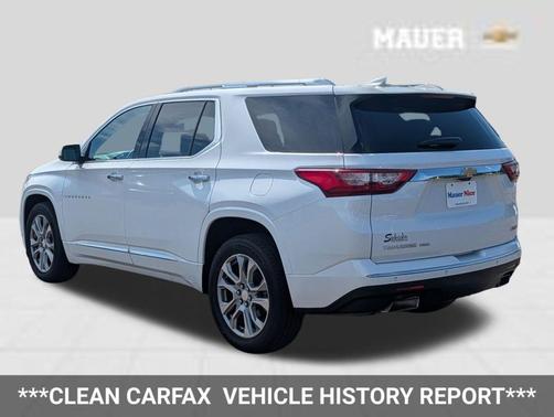 Iridescent Pearl Tricoat 2018 Chevrolet Traverse Premier
