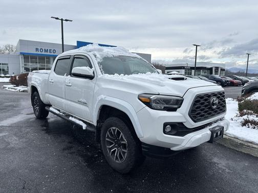 2020 Toyota Tacoma TRD Sport