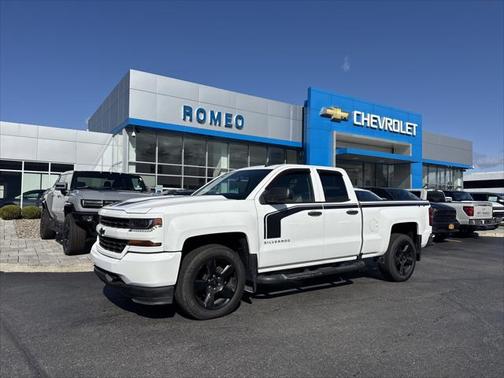 2018 Chevrolet Silverado 1500 Custom