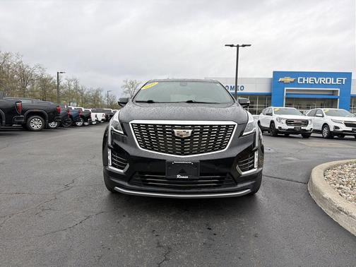 Stellar Black Metallic 2020 Cadillac XT5 Premium Luxury