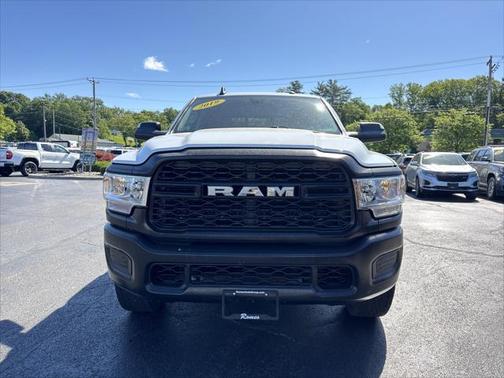 2019 RAM 2500 Tradesman Crew Cab 4x4 6'4' Box