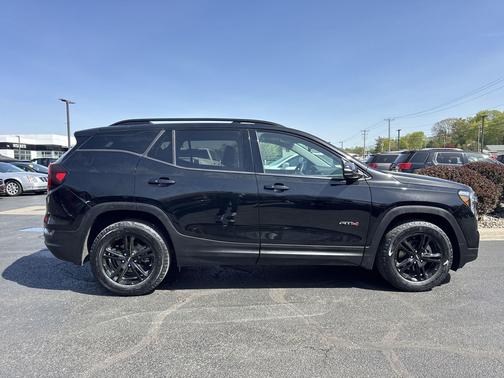 Ebony Twilight Metallic 2022 GMC Terrain AWD AT4
