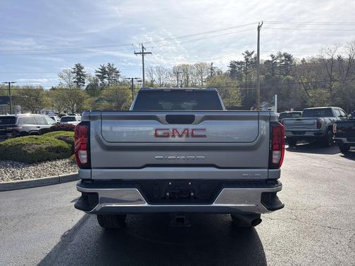 Sterling Metallic 2024 GMC Sierra 2500 SLE