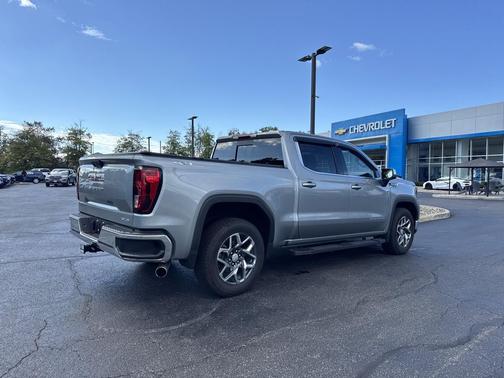 2024 GMC Sierra 1500 SLE