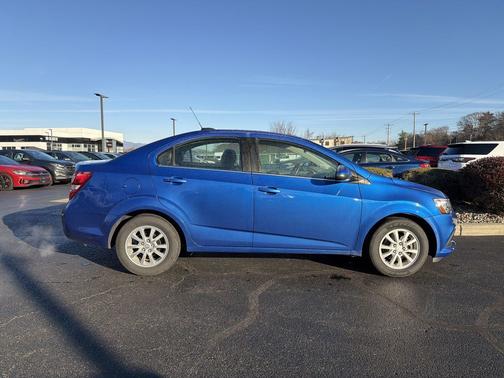 2019 Chevrolet Sonic LT