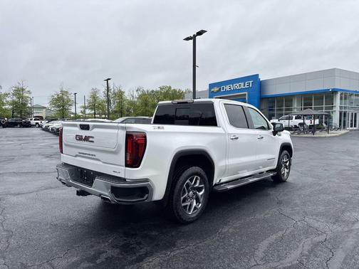 2022 GMC Sierra 1500 SLT