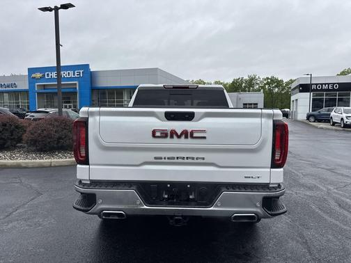 2022 GMC Sierra 1500 SLT