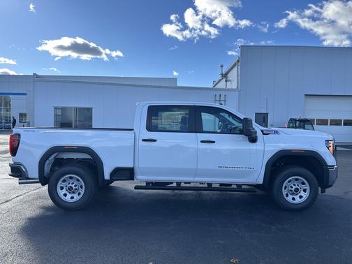 Summit White 2025 GMC Sierra 2500 Pro