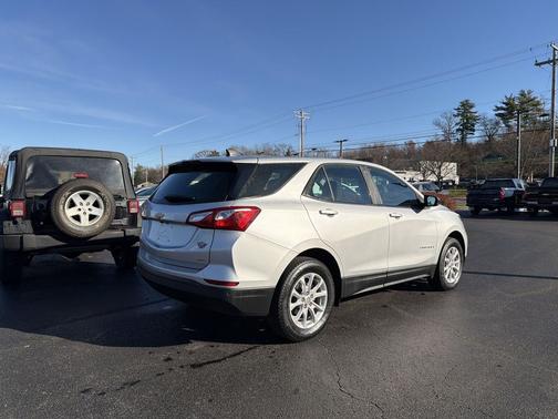 2021 Chevrolet Equinox LS