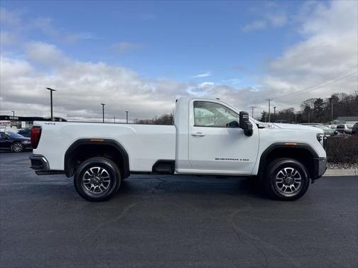 2024 GMC Sierra 2500 SLE