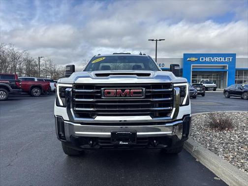2024 GMC Sierra 2500 SLE