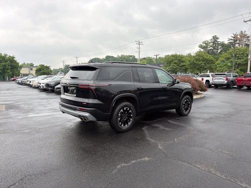 Mosaic Black Metallic 2024 Chevrolet Traverse AWD Z71