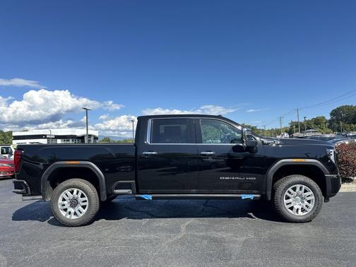 2025 GMC Sierra 3500 Denali