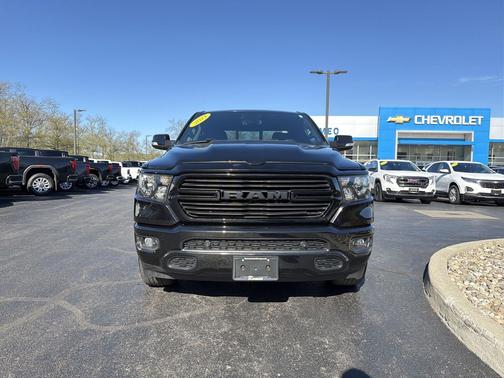 Diamond Black Crystal Pearlcoat 2021 RAM 1500 Big Horn/Lone Star