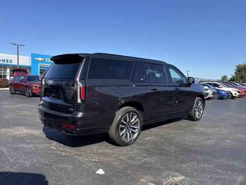 2022 Cadillac Escalade ESV Sport