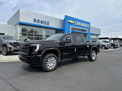 2025 GMC Sierra 2500 AT4