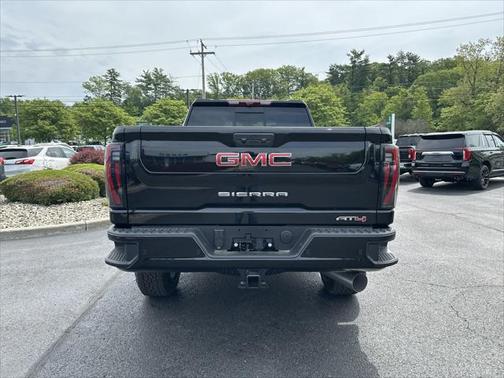 2025 GMC Sierra 2500 AT4