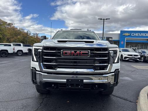 2026 GMC Sierra 2500 SLE