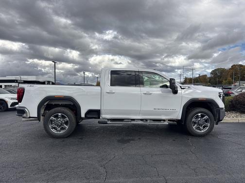 2026 GMC Sierra 2500 SLE