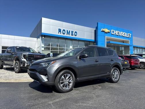 2017 Toyota RAV4 Hybrid XLE