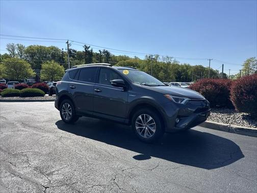 2017 Toyota RAV4 Hybrid XLE