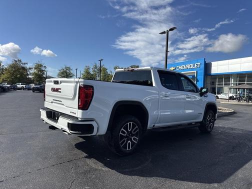 2022 GMC Sierra 1500 AT4
