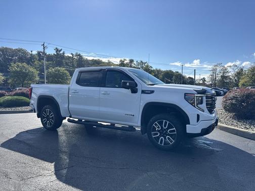 2022 GMC Sierra 1500 AT4