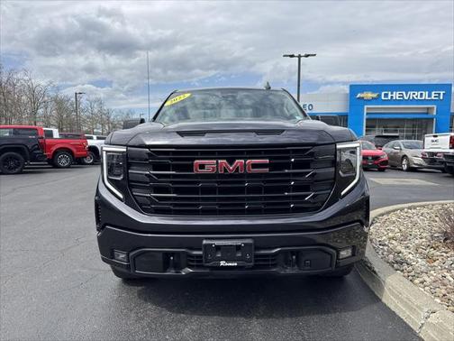 2022 GMC Sierra 1500 Elevation